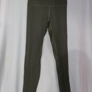 Lululemon align embossed olive size 6